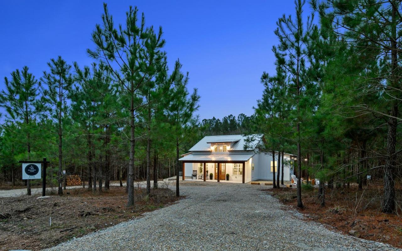 Bella Luna Cabin - Cozy Farmhouse Cabin, Private Deck, Swing Set, Fire Pit, Hot Tub Villa Broken Bow Exterior photo